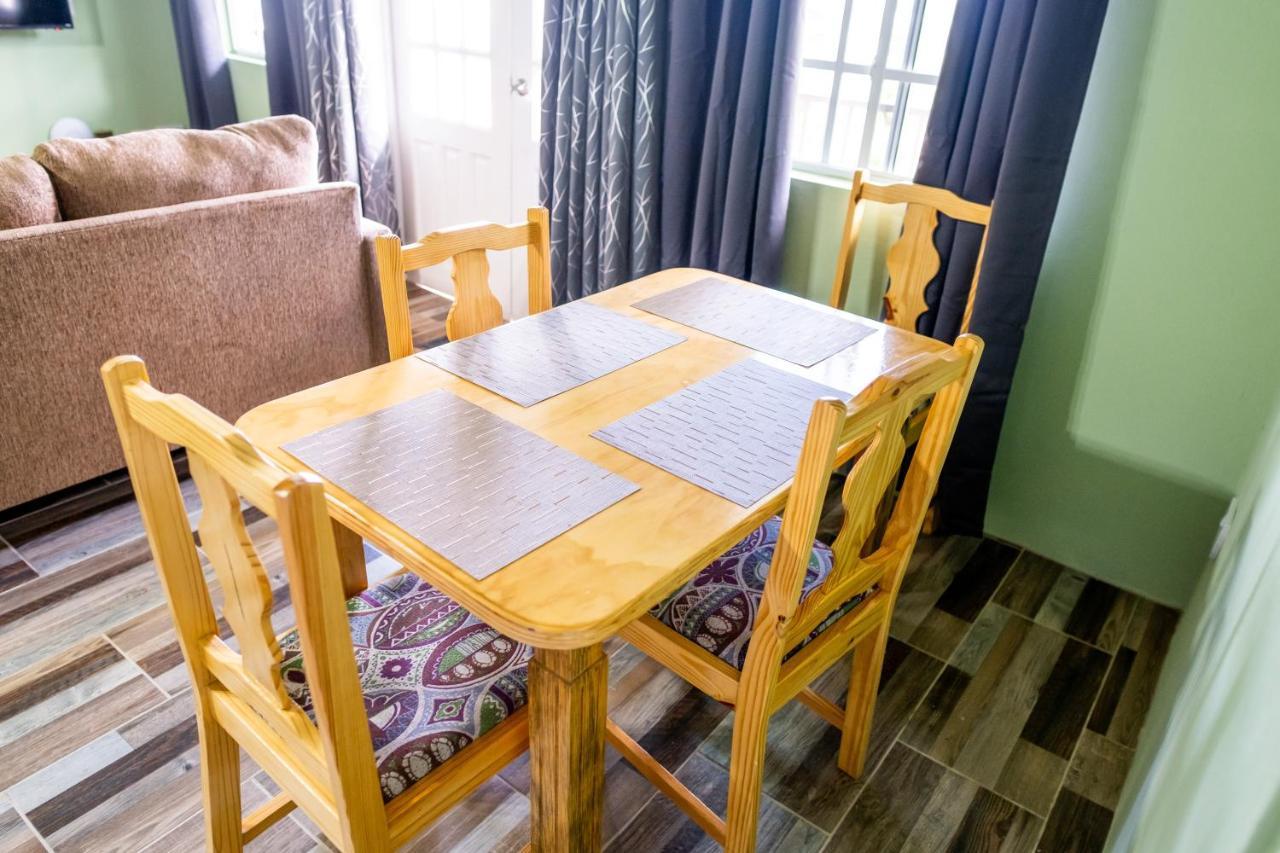 Golden Palms Apartment Kingstown Exteriör bild